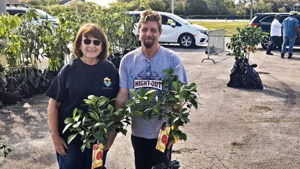 Mayor Arlene Schwartz and Bruce Vandermuelen at the Margate Tree Giveaway