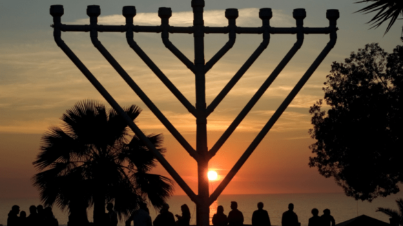 Lubavitch Hebrew Academy Hosts Grand Menorah Lighting