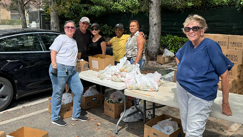 Chabad of Coral Springs Holds Free Food Distribution November 20