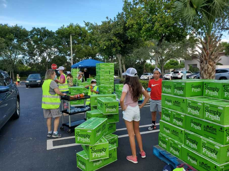 Free Food Distribution Held on March 15 at the Chabad of Coral Springs